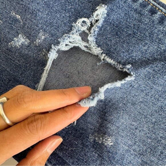 Levi's Distressed Wedgie Straight Medium Wash Jeans Size 28 - Picture 8 of 16